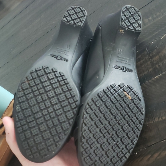 Shoes - Picture 2 of 2